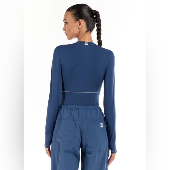 The Giving Movement Corset Long-Sleeve
Softskin100 Bodysuit - Picture 4 of 6